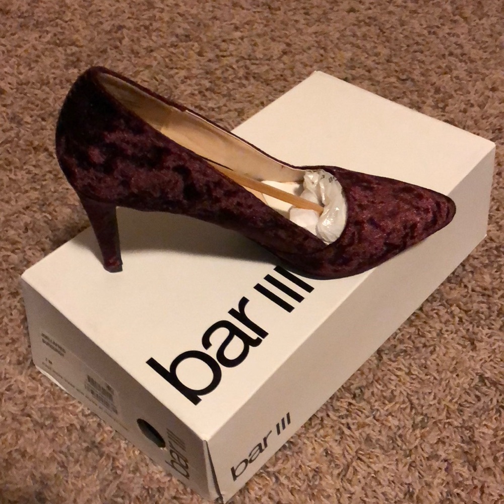 Women’s Bar III Heels Burgundy 7